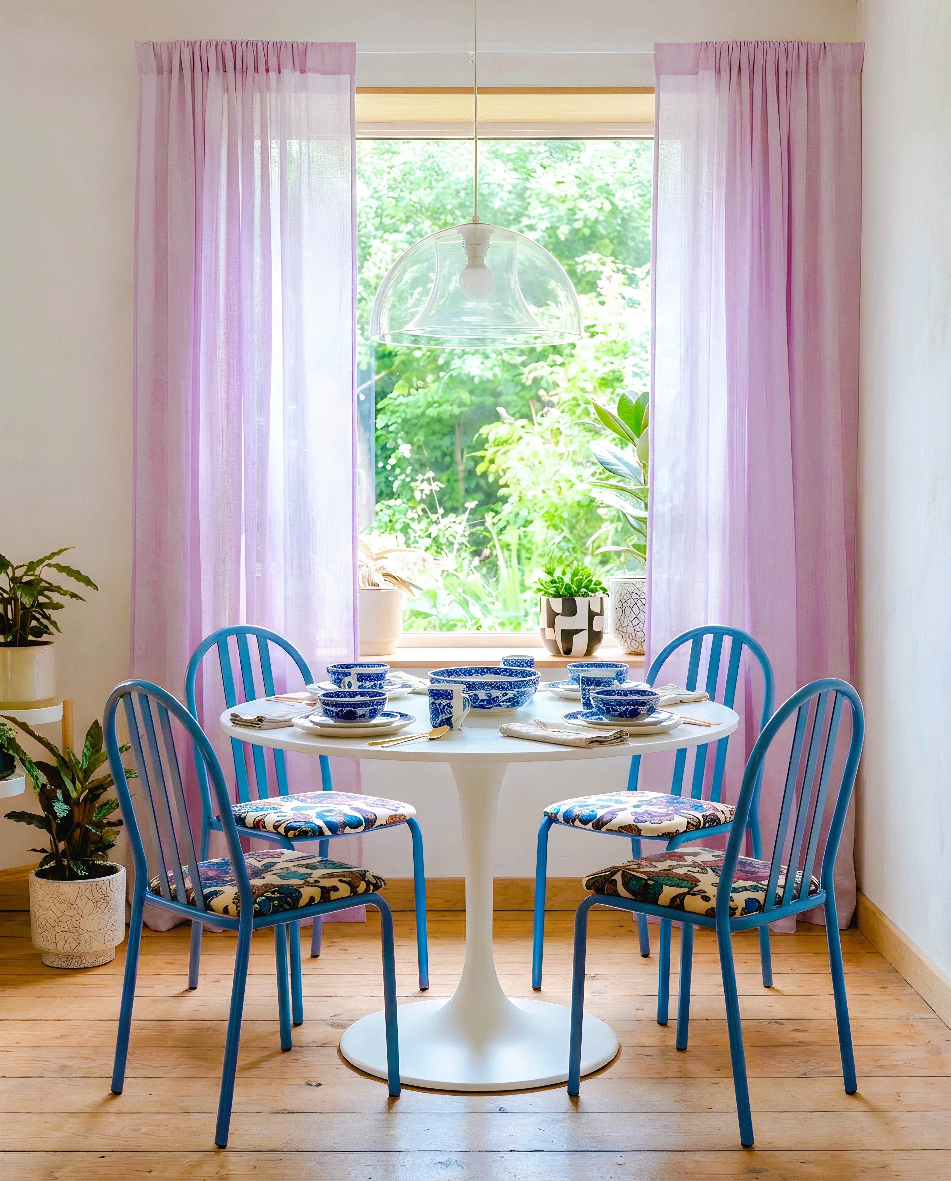 Chaises vintage revisitées – pièce unique Machao (4 disponibles)