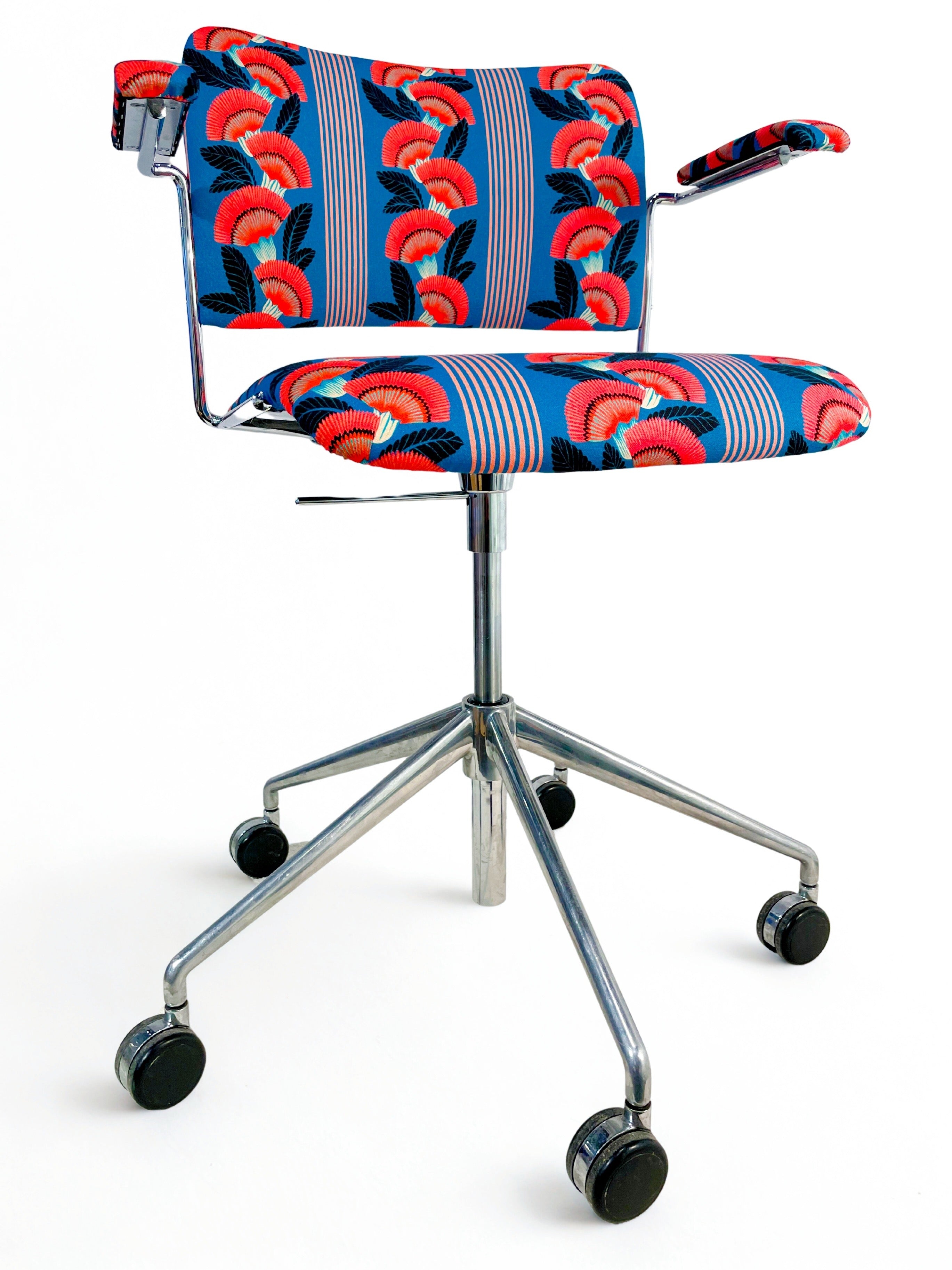 Chaise de bureau vintage. David Rowland. dans le tissu de votre choix - précommande