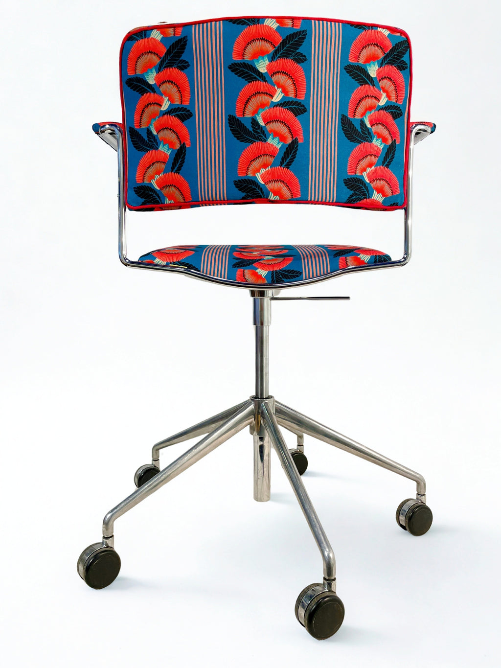 Chaise de bureau vintage. David Rowland. dans le tissu de votre choix - précommande