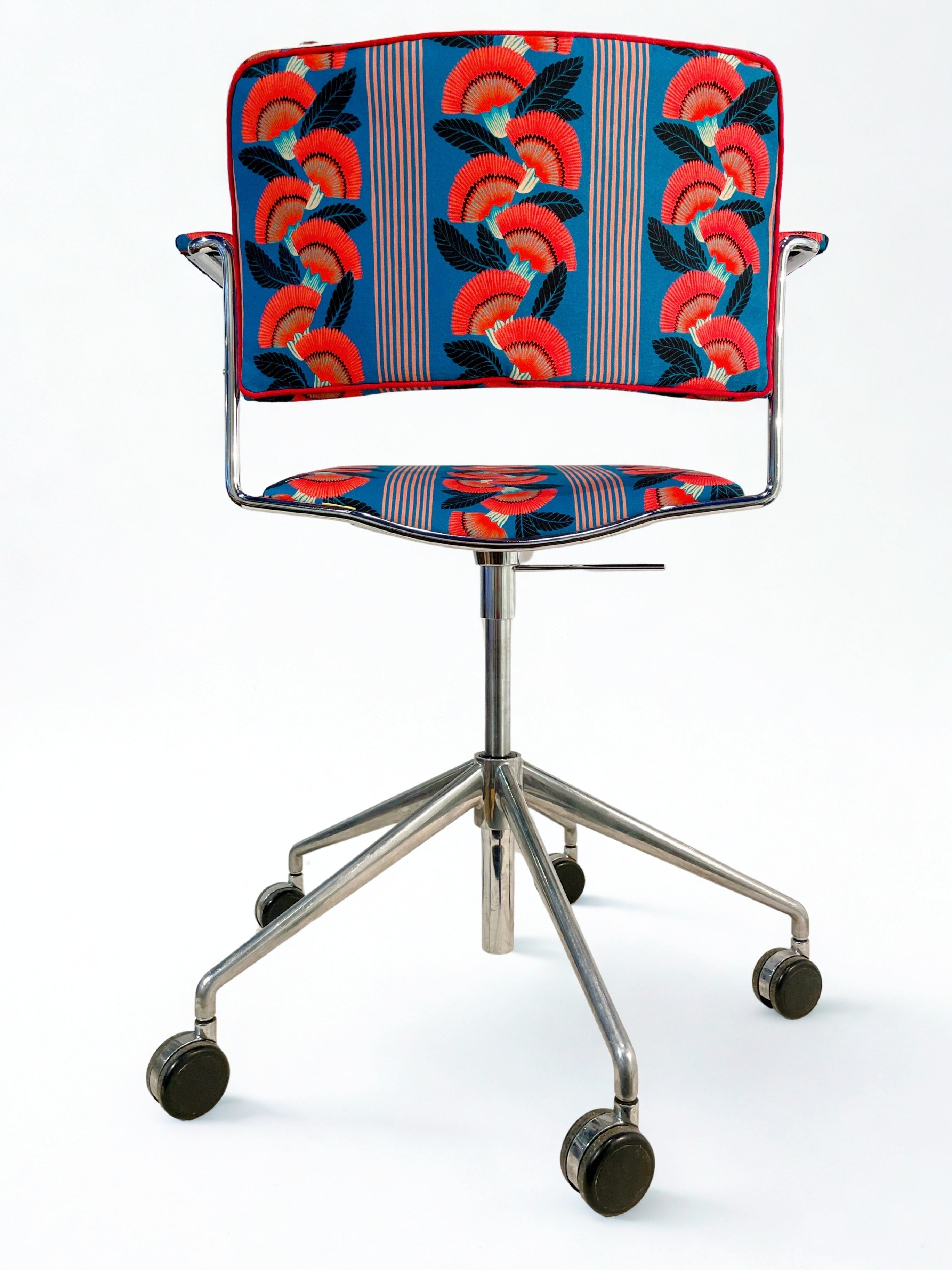 Chaise de bureau vintage. David Rowland. dans le tissu de votre choix - précommande