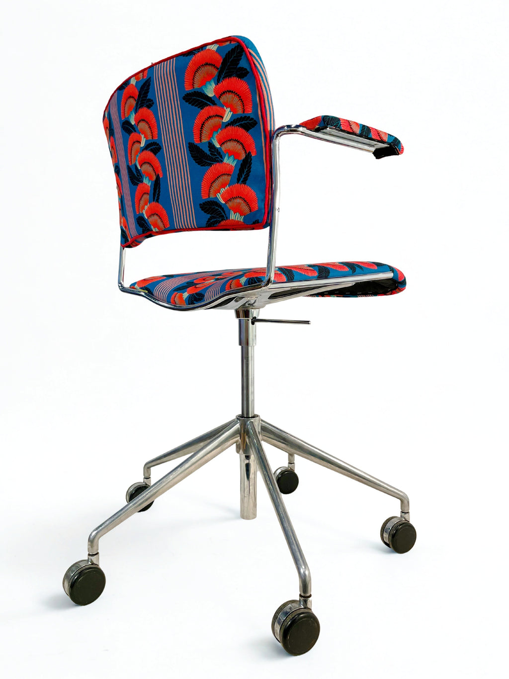 Chaise de bureau vintage. David Rowland. dans le tissu de votre choix - précommande