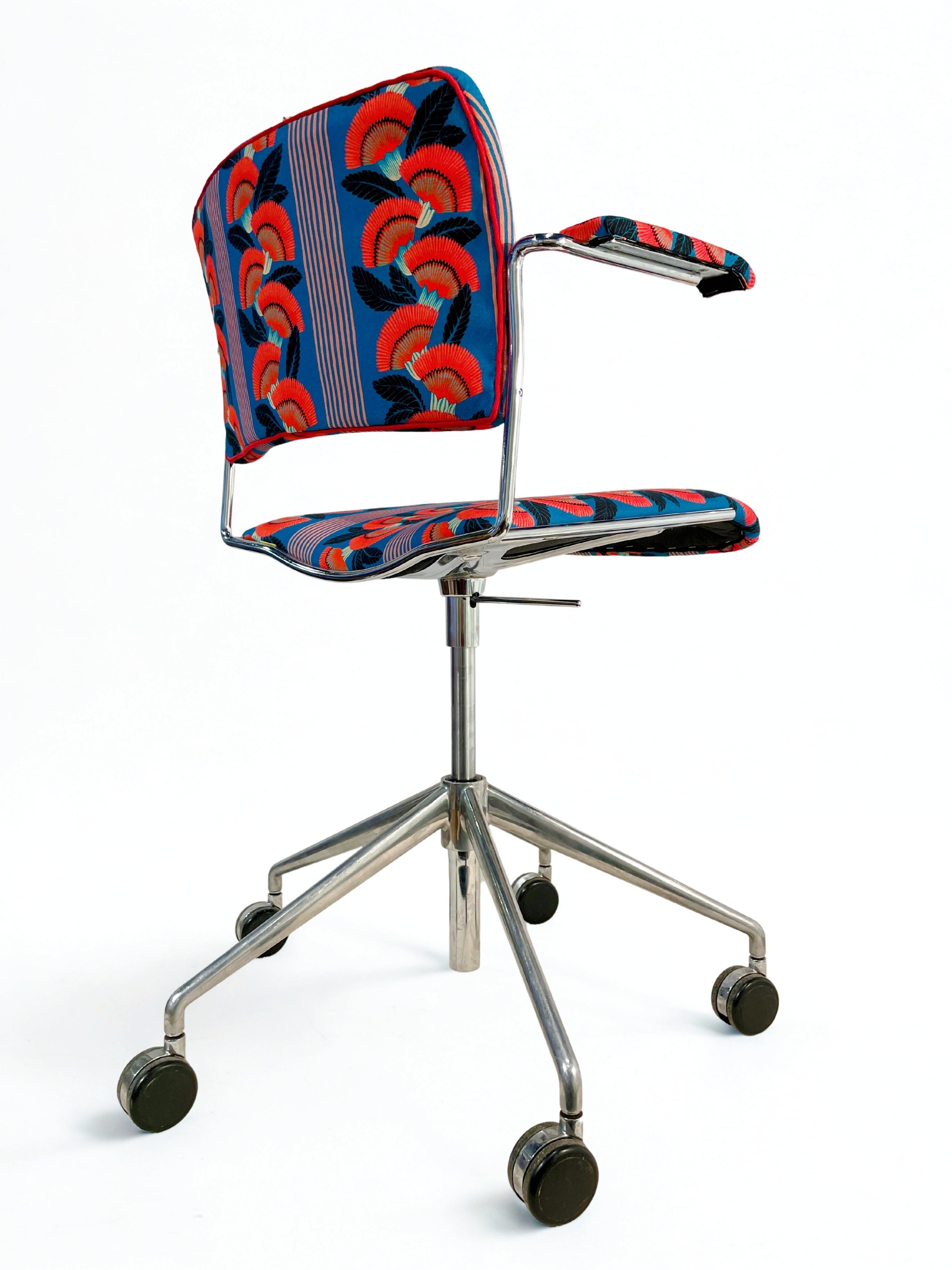 Chaise de bureau vintage. David Rowland. dans le tissu de votre choix - précommande