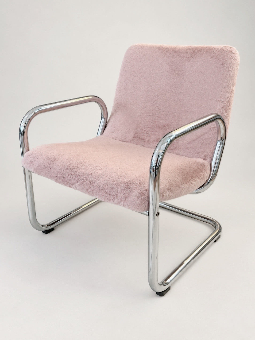 Fauteuil vintage tubulaires rose poudré & Coup de Griffe - 2 pièces disponibles