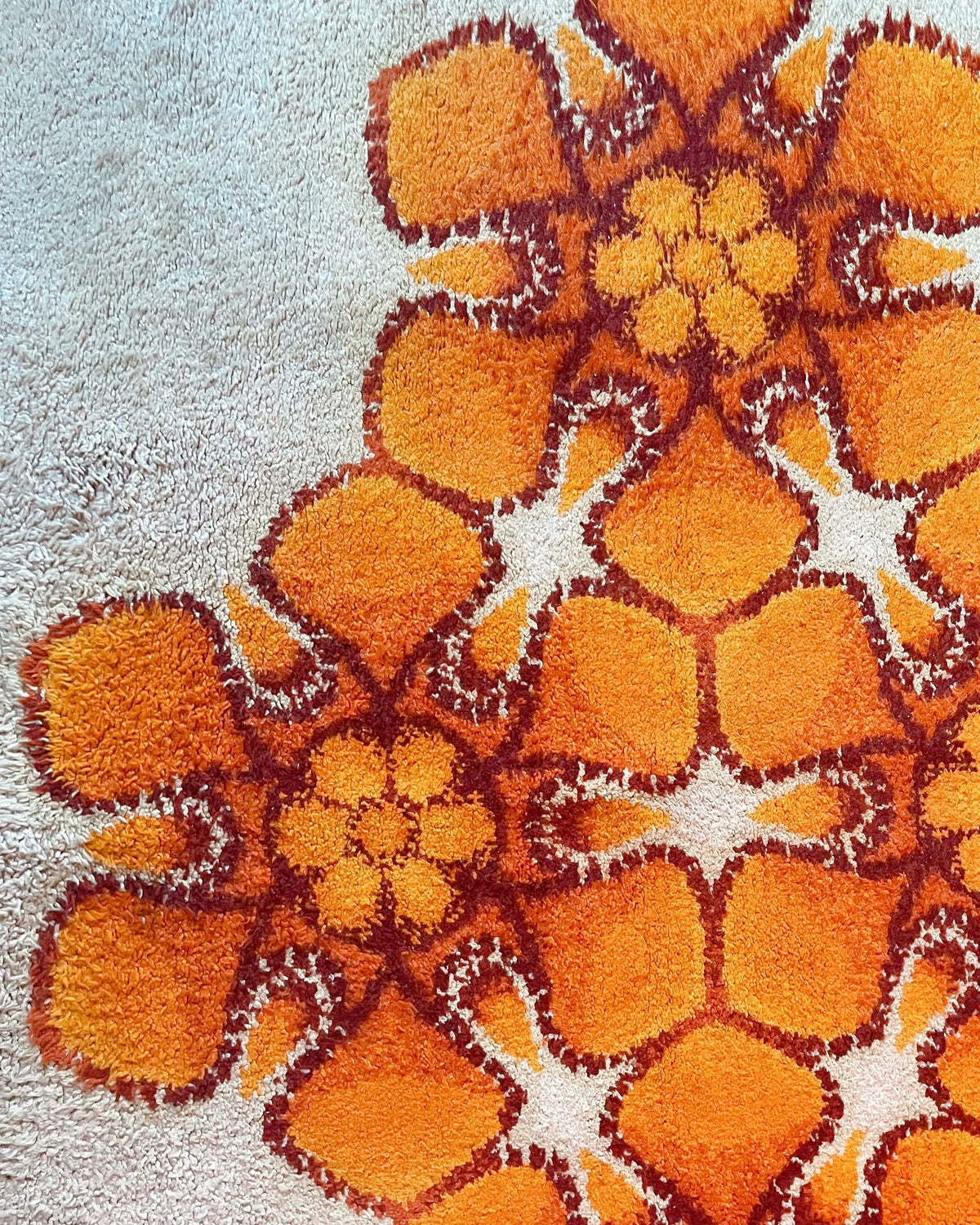 Grand tapis vintage Flower Power – Années 70