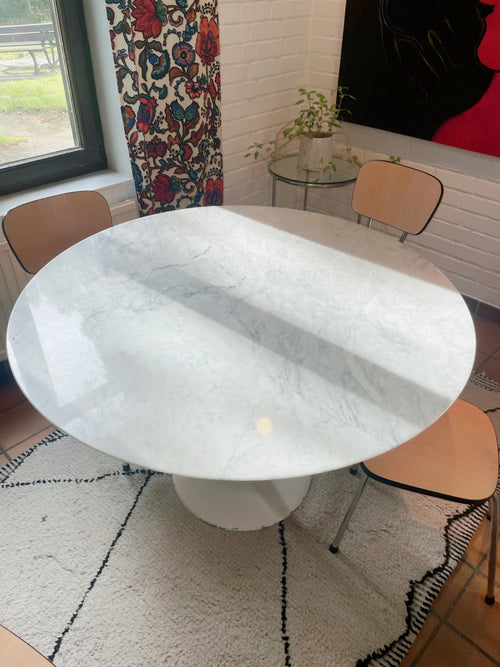 Table à manger en marbre ø120 cm, vue 2