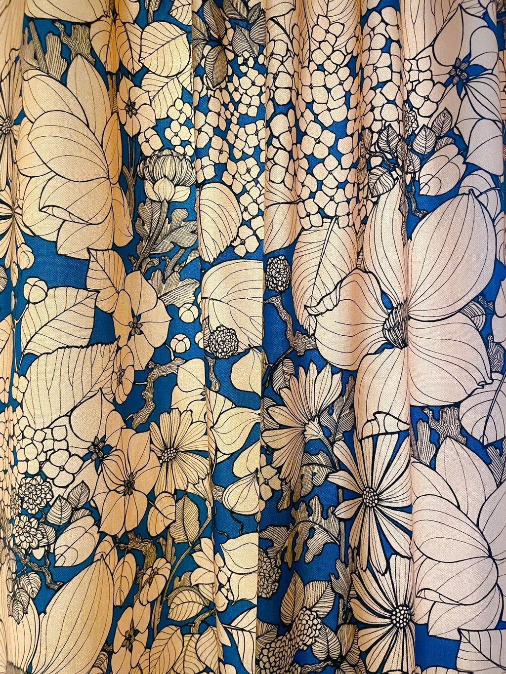 Rideaux Suzie fond bleu – Tissu Maison Thevenon