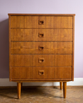 Commode haute vintage années 60, cinq tiroirs, vue d'ensemble
