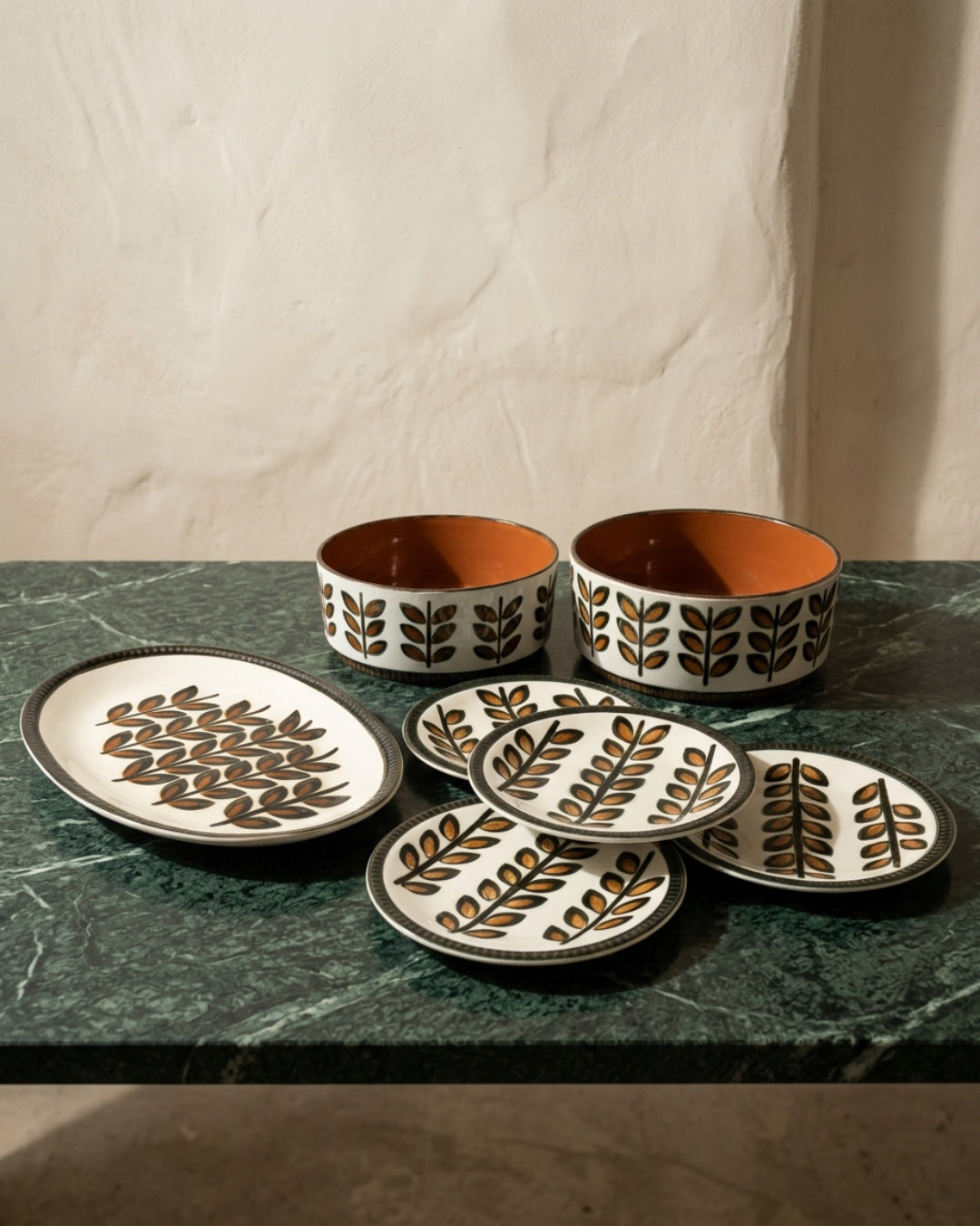 Lot de vaisselle vintage Boch collection Rambouillet, motif végétal brun caramel sur fond écru
