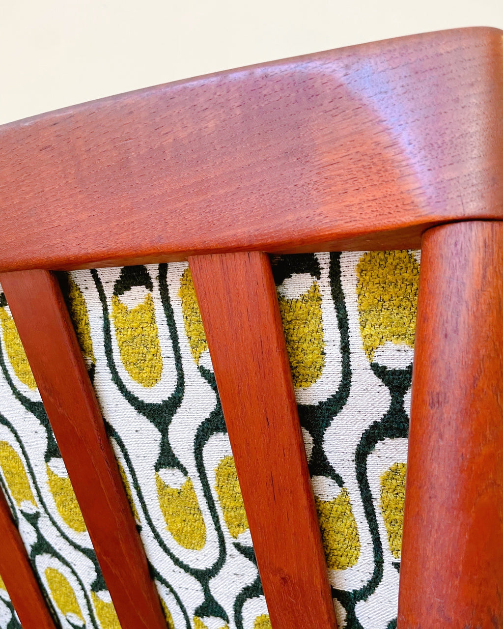Fauteuil scandinave en palissandre – années 60