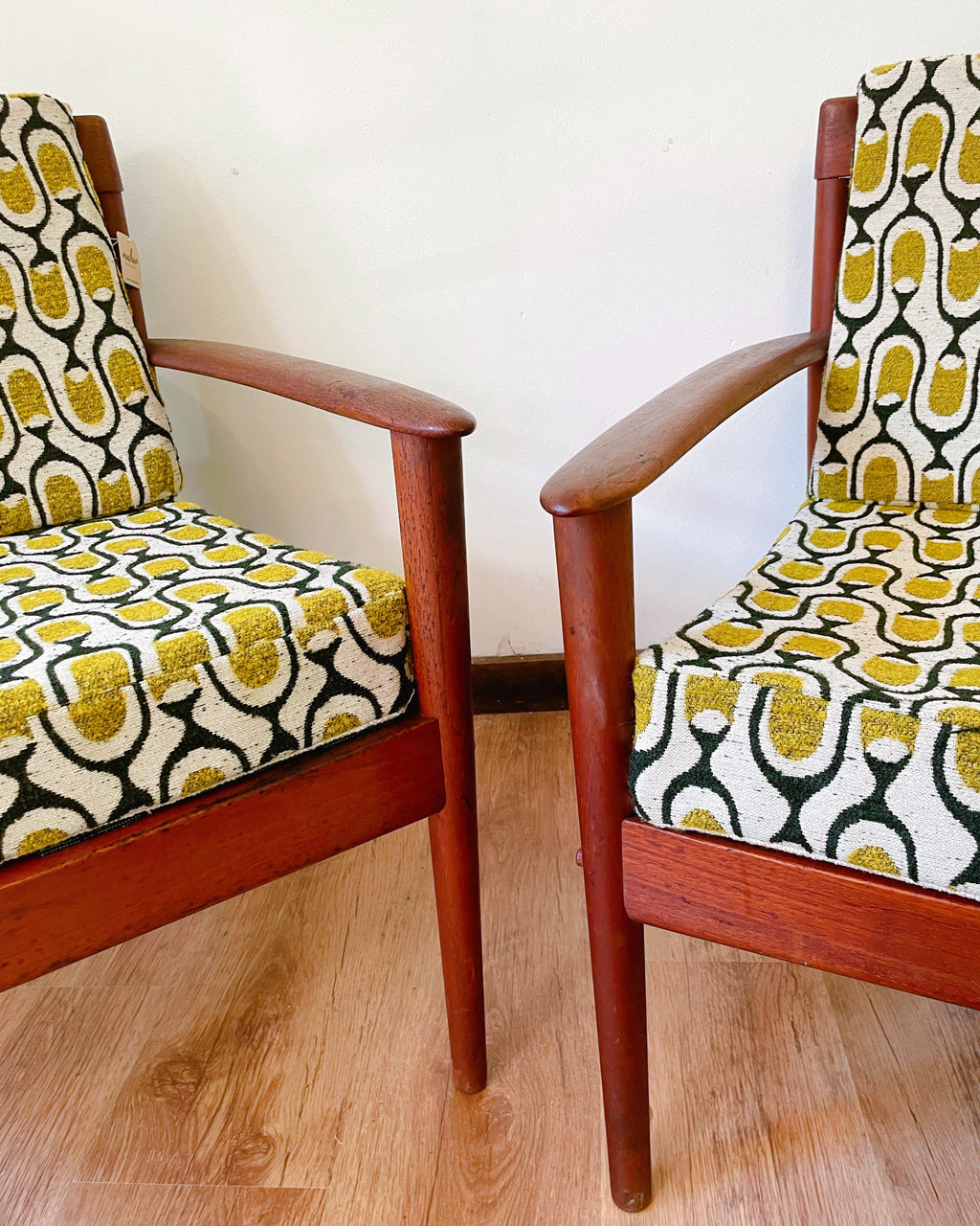 Fauteuil scandinave en palissandre – années 60