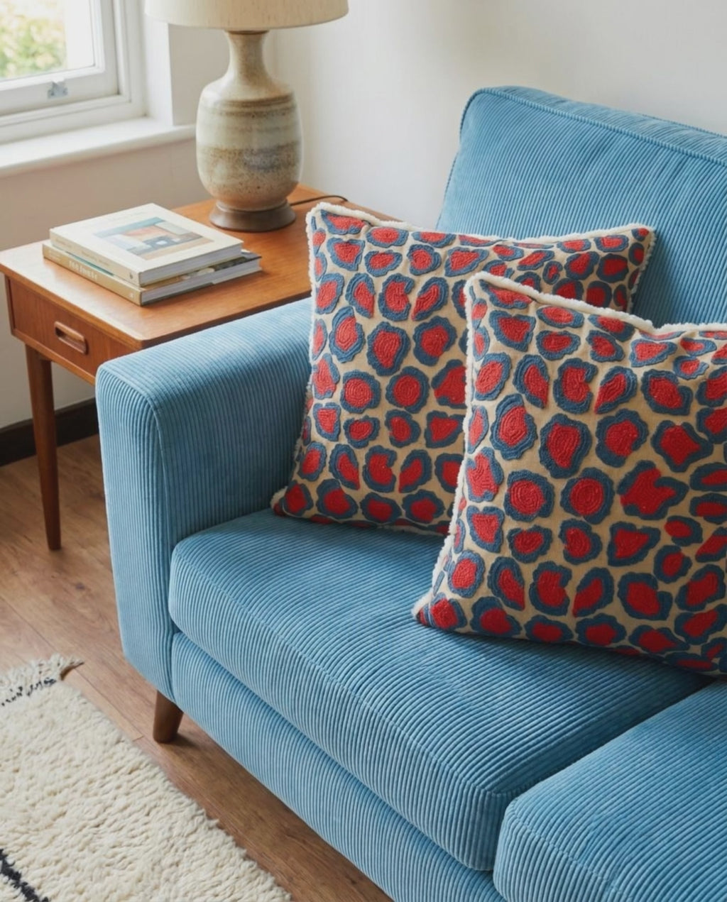 Coussin 50x50cm Coup de griffe rouge et bleu - Maison Thevenon