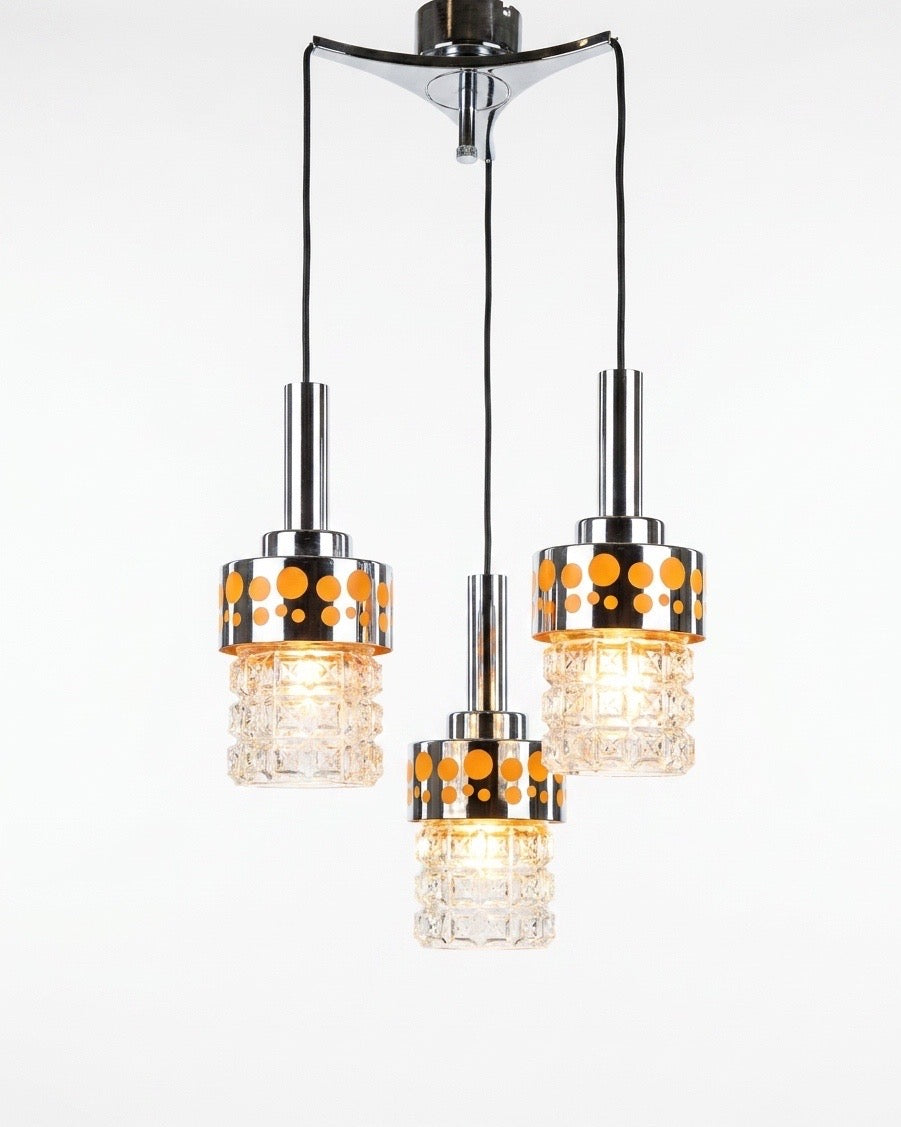 Suspension Space Age 3 feux en verre, opaline et métal chromé – années 70